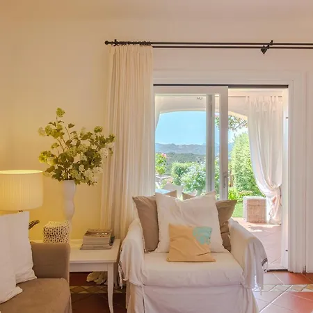 Cala Del Faro-porto Cervolettini E Ombrelloni Free * Porto Cervo